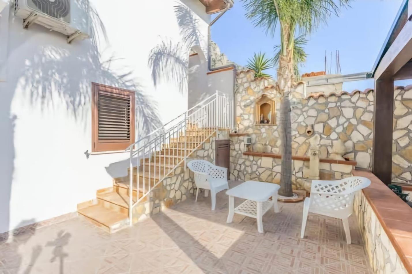 Villa Antonio Cinisi Luaran gambar
